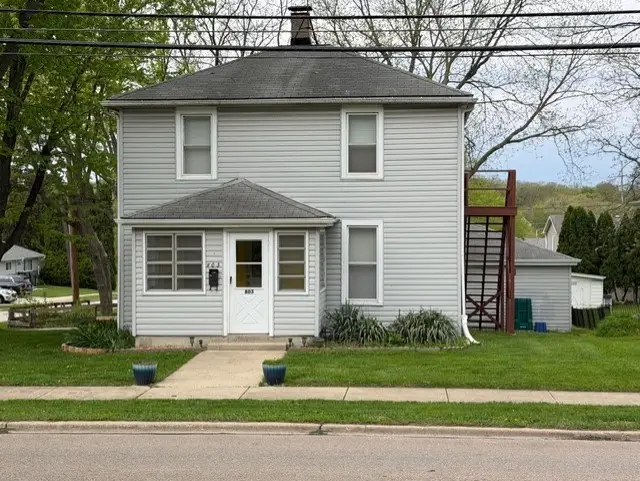 803 N Washington Avenue, Batavia, IL 60510 - #1