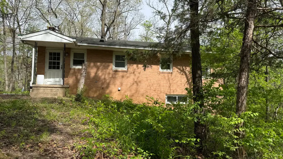 12 Navajo Court, Putnam, IL 61560 - #2