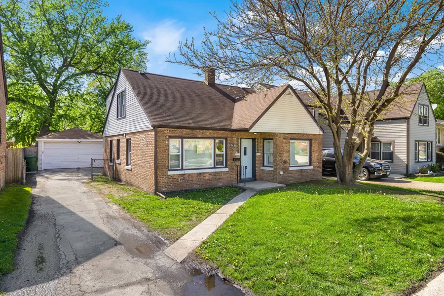 8742 S Washtenaw Avenue, Evergreen Park, IL 60805 - #2