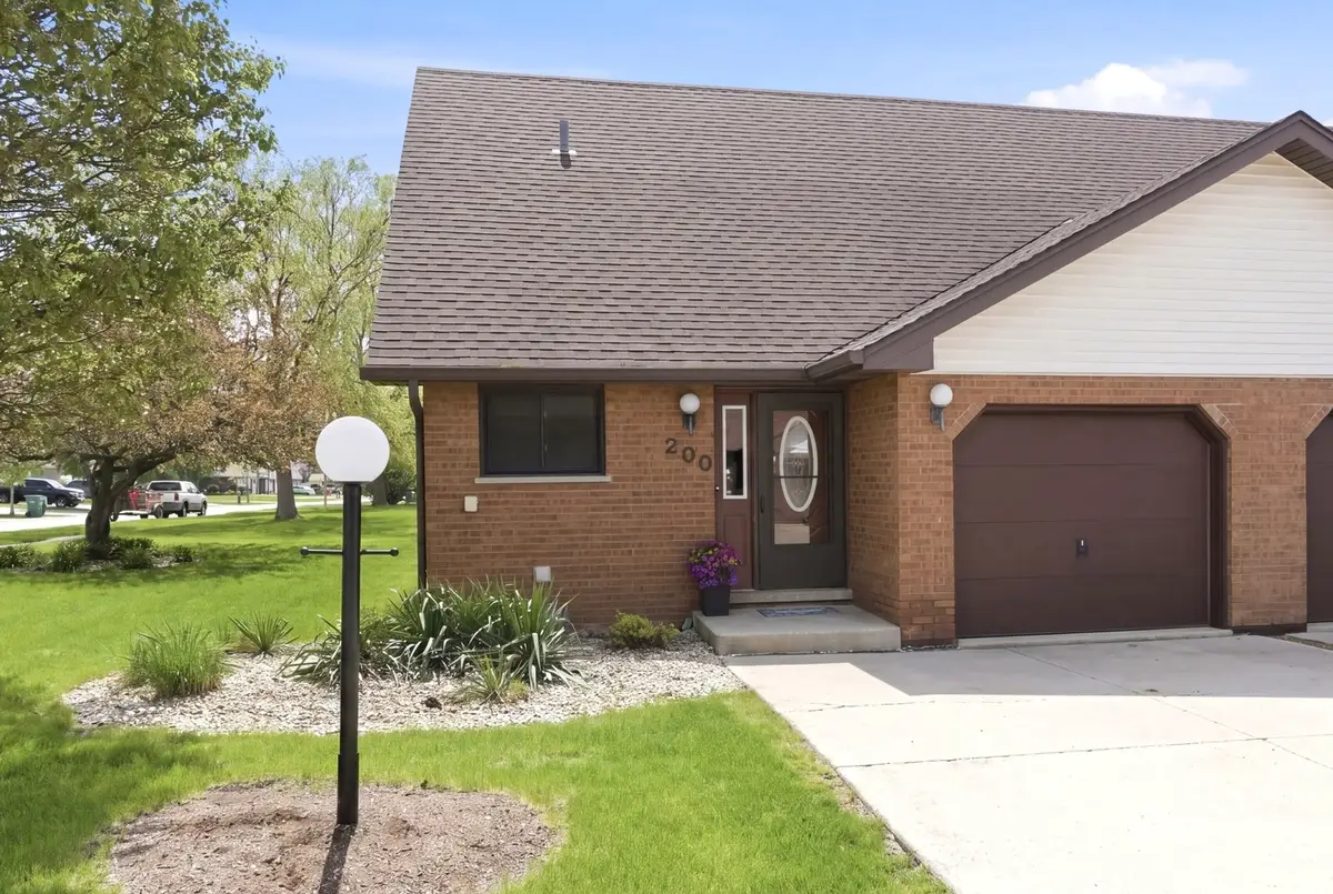 200 Fairview Drive, Manhattan, IL 60442 - #1