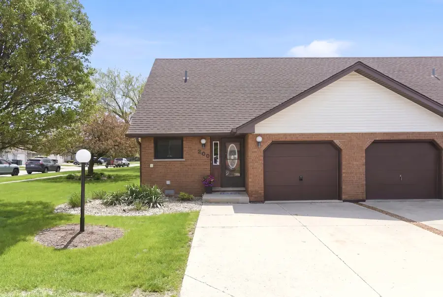 200 Fairview Drive, Manhattan, IL 60442 - #2