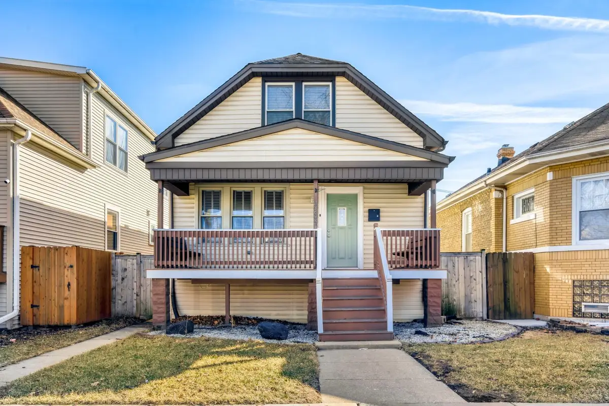 5635 W Patterson Avenue, Chicago, IL 60634 - #1