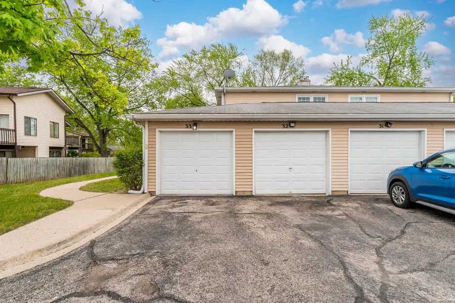 32 Wildwood Lane G, Bolingbrook, IL 60440 - #3