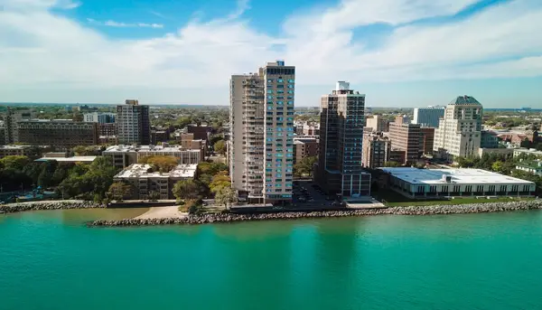 6301 N Sheridan Road #24E, Chicago, IL 60660