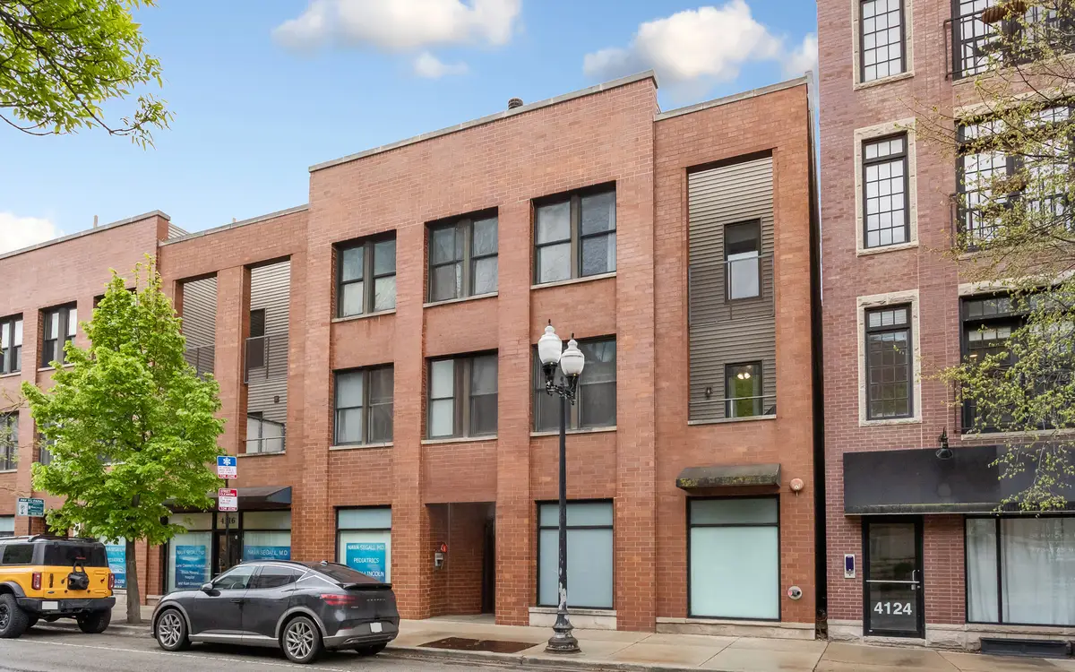 4118 N Lincoln Avenue #302, Chicago, IL 60618 - #1