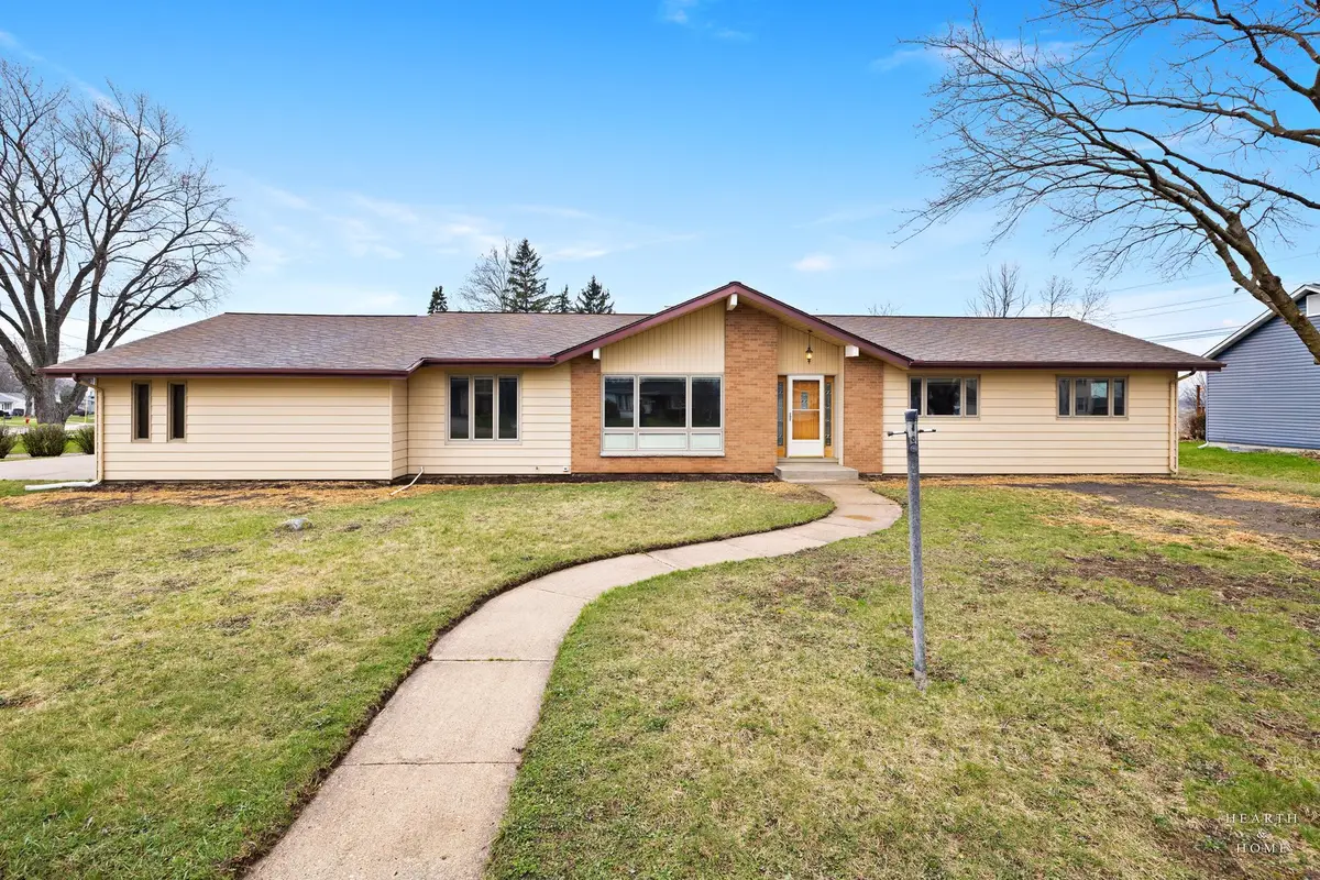 10817 Bonnie Brae Road, Huntley, IL 60142 - #1
