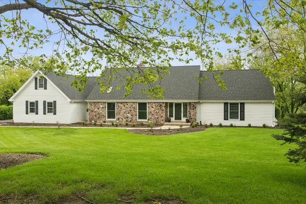 21884 N Andover Road, Kildeer, IL 60047