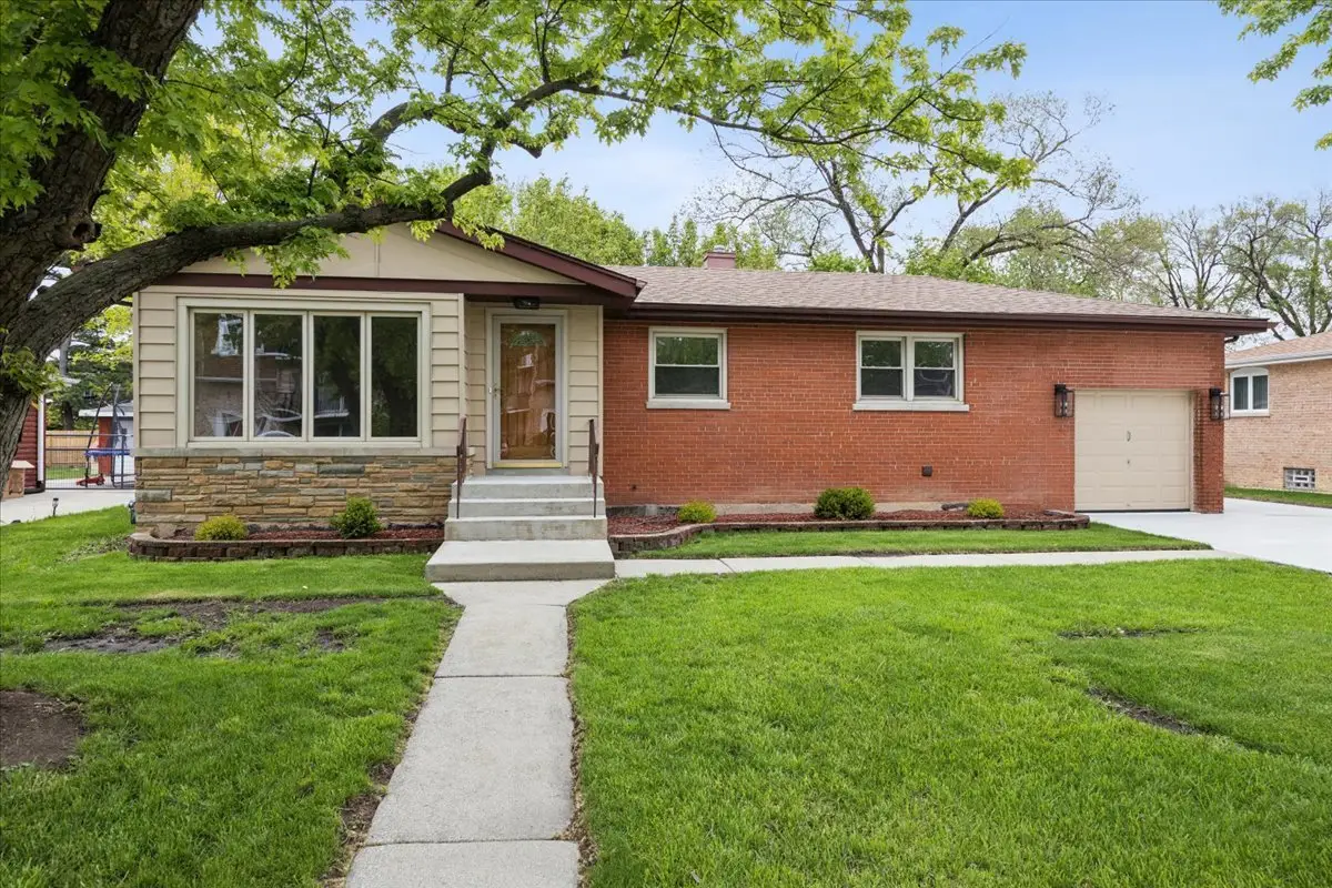8759 Mobile Avenue, Oak Lawn, IL 60453 - #1