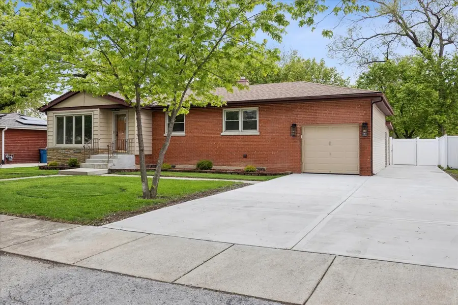 8759 Mobile Avenue, Oak Lawn, IL 60453 - #2