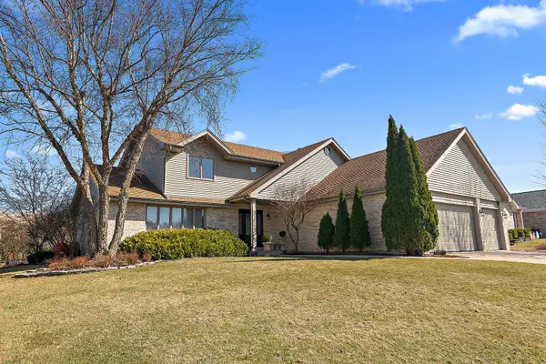 17915 Crooked Creek Court, Orland Park, IL 60467