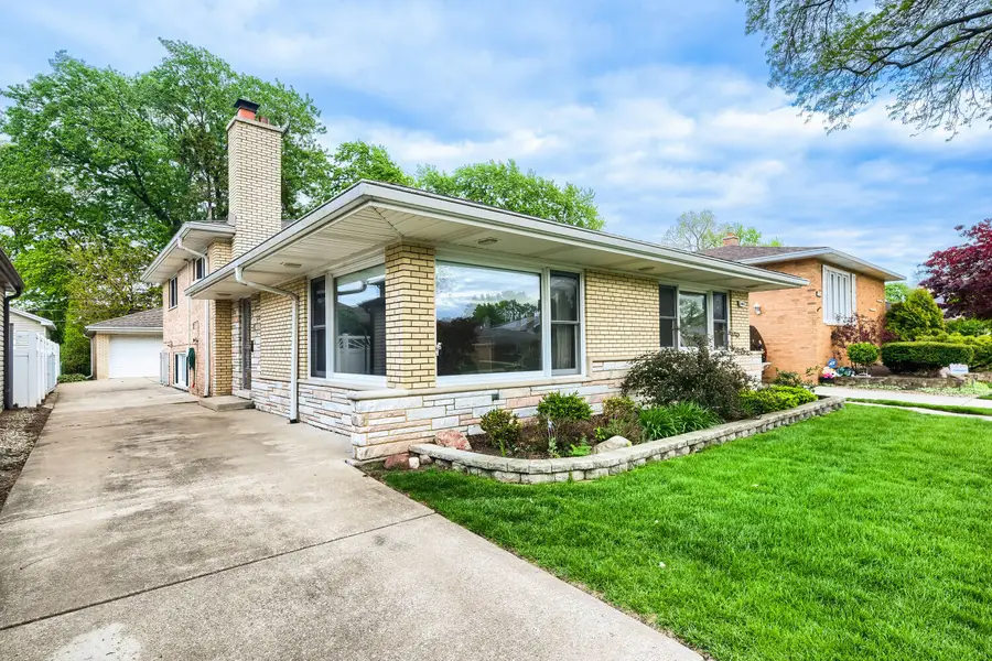 10411 S Millard Avenue, Chicago, IL 60655 - #2