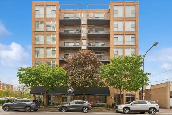 1572 Maple Avenue #302, Evanston, IL 60201