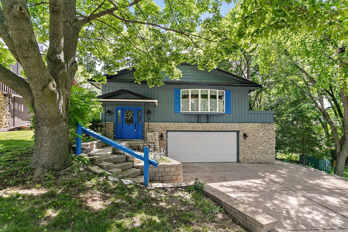 2 Summit Street, East Dundee, IL 60118 - #1