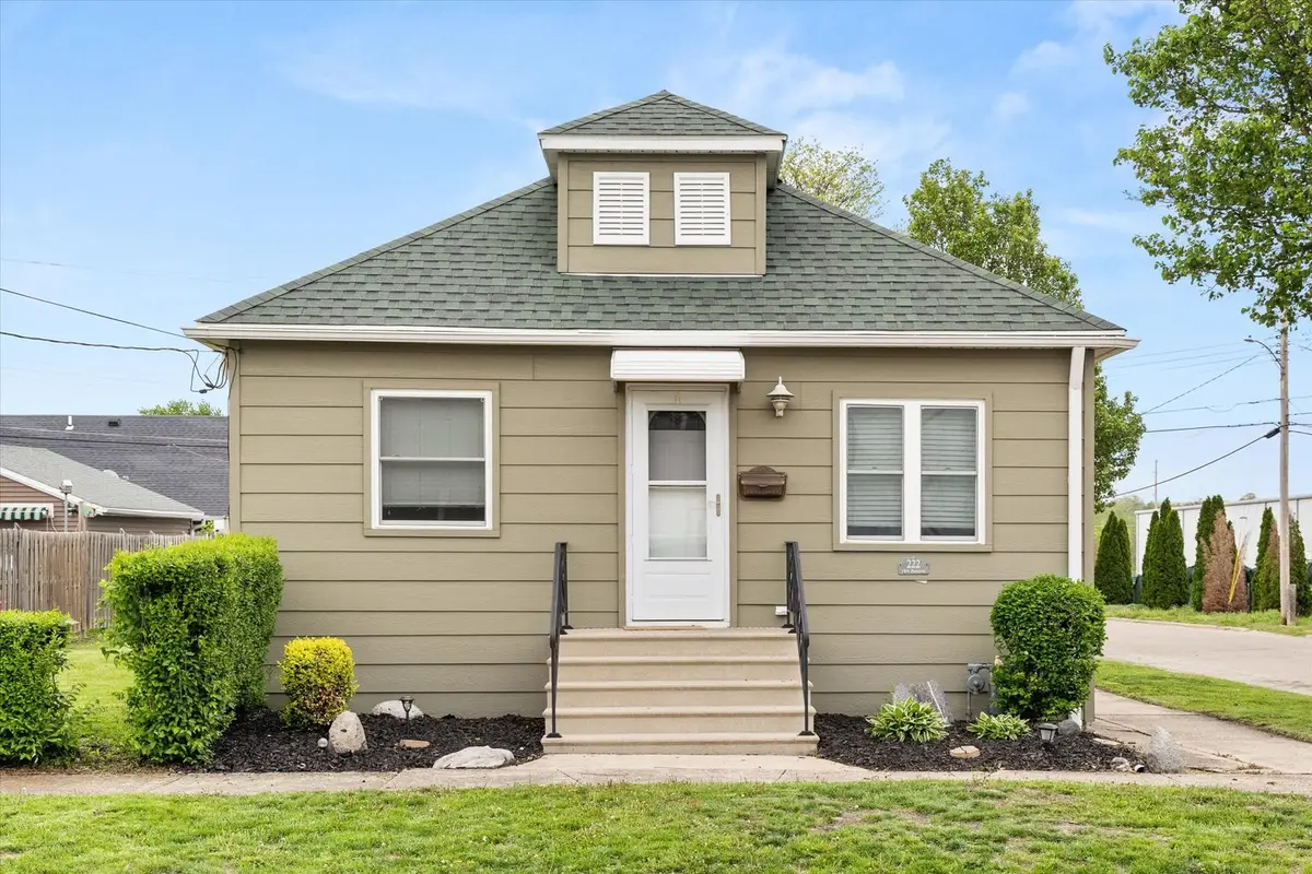 222 19th Avenue, Ottawa, IL 61350 - #1