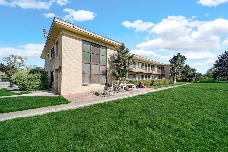 38 King Arthur Court #12, Northlake, IL 60164 - #2
