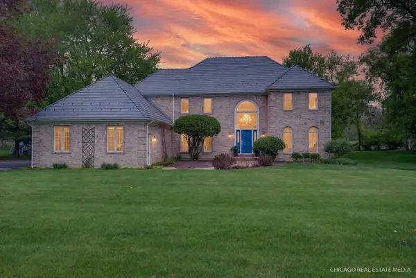 676 Old Westbury Road, Crystal Lake, IL 60012