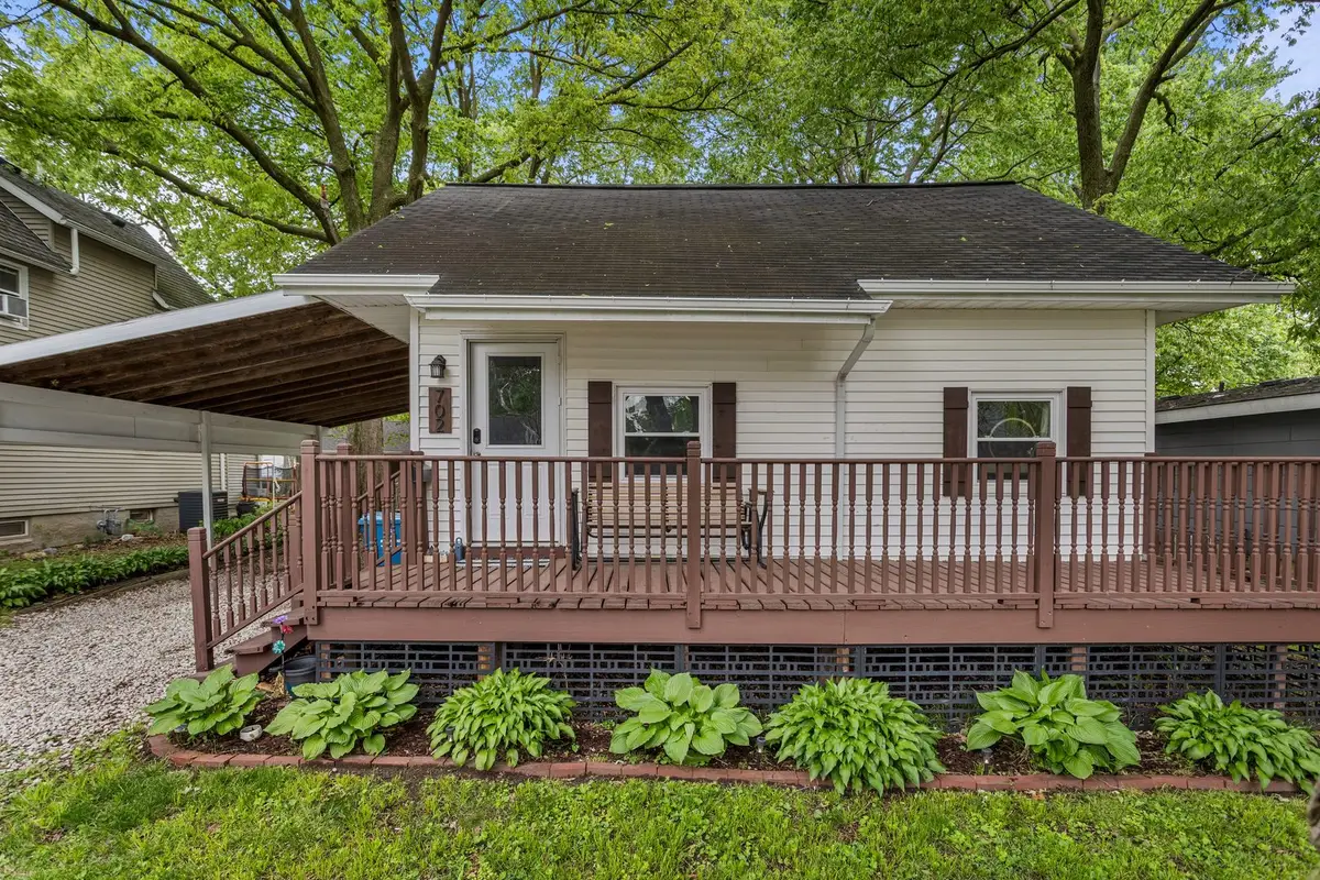 702 E Lincoln Street, Monticello, IL 61856 - #1