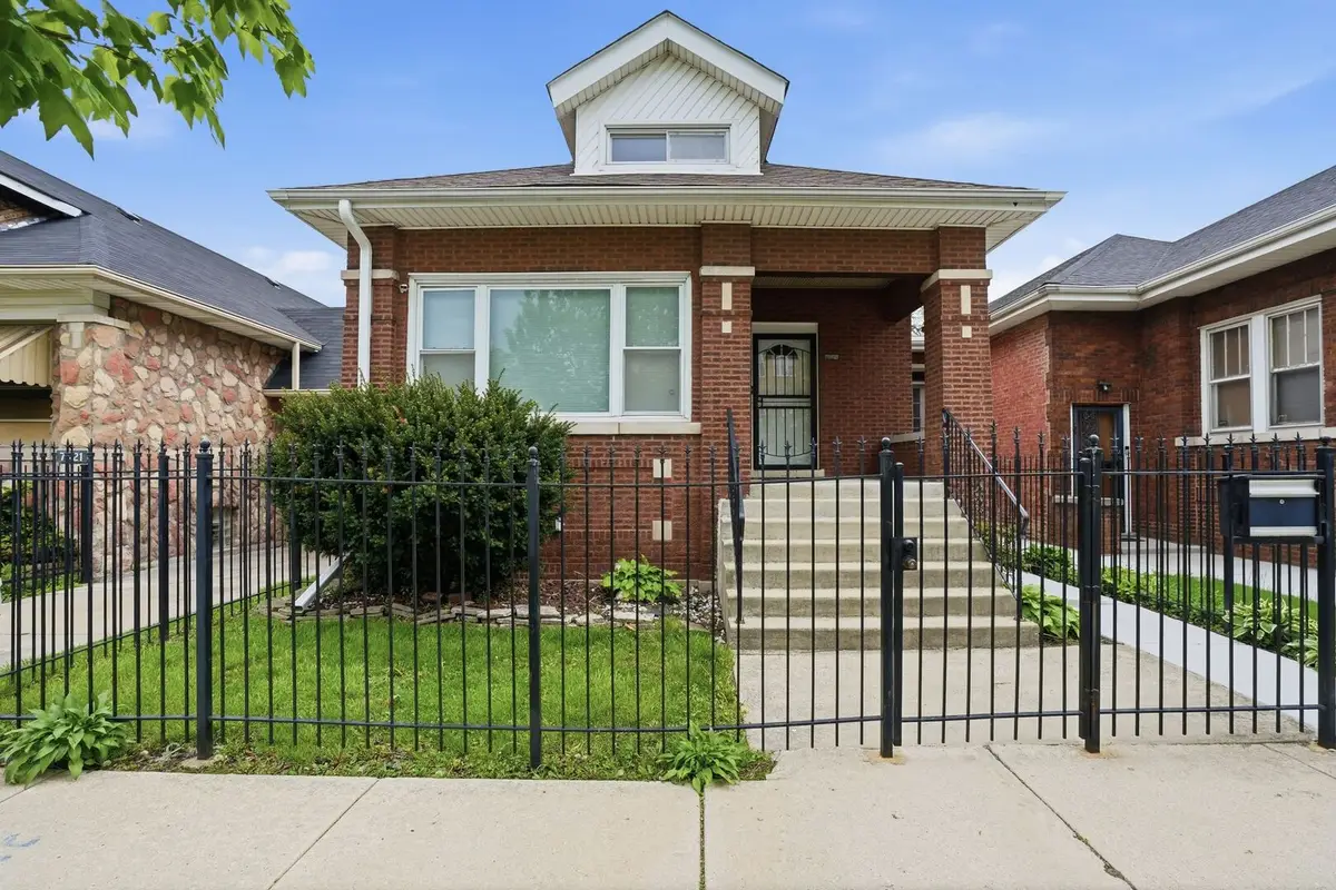 7923 S Luella Avenue, Chicago, IL 60617 - #1