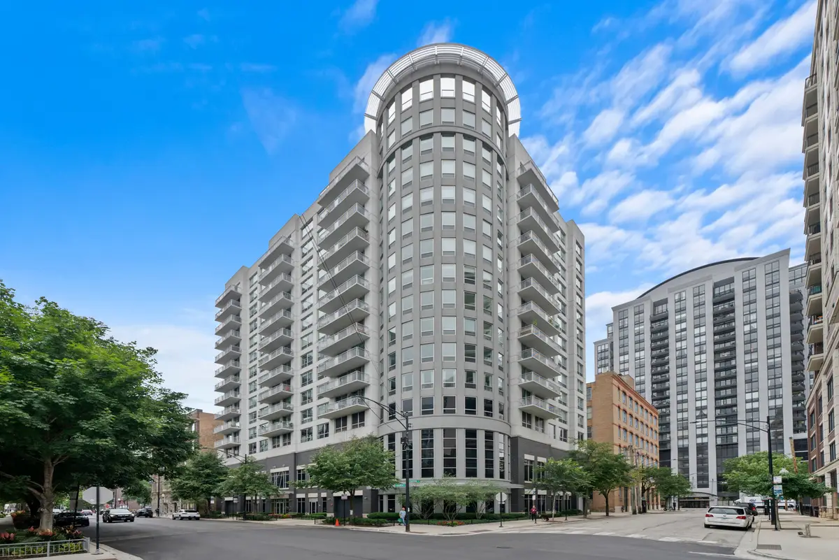 421 W Huron Street #1009, Chicago, IL 60654 - #1