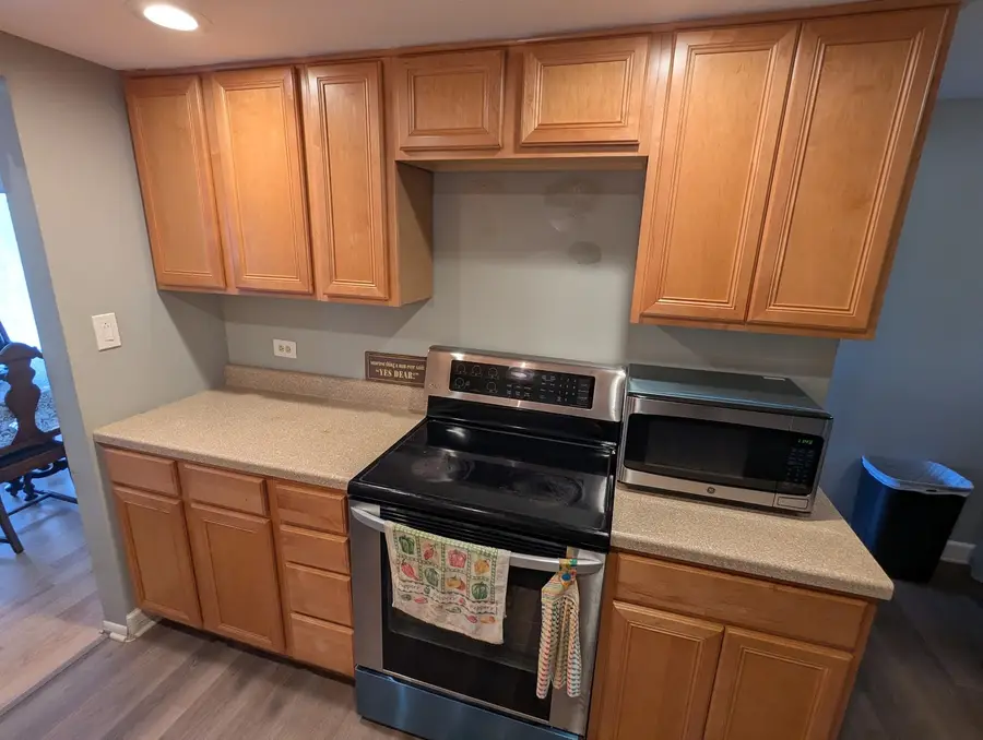 6340 Americana Drive #210, Willowbrook, IL 60527 - #3