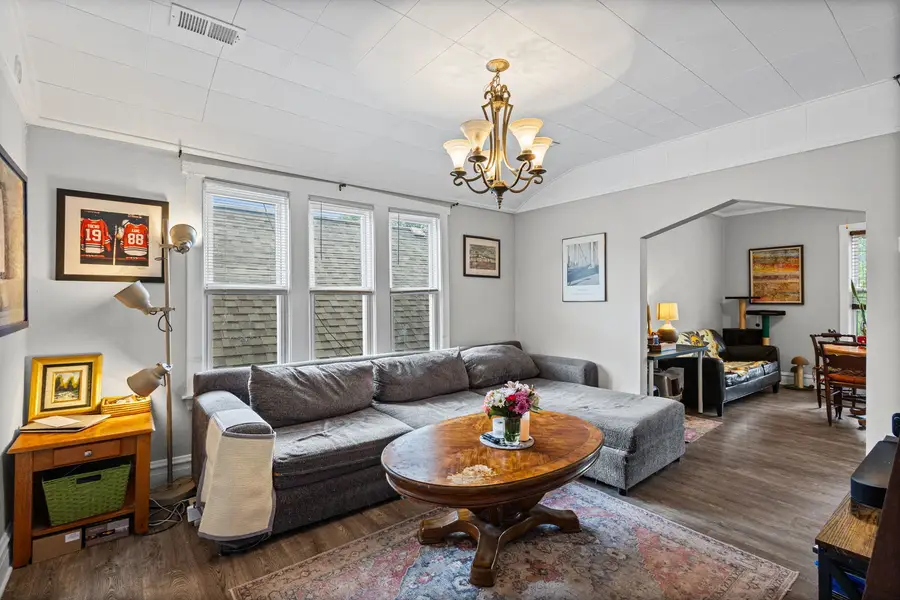 5725 W Giddings Street, Chicago, IL 60630 - #2