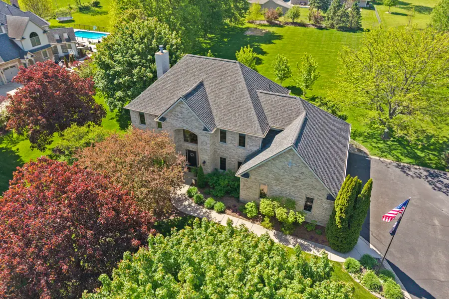 40W675 Stonebriar Lane, Elgin, IL 60124 - #2