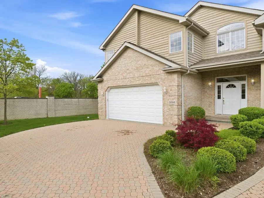 3098 Rosebrook Circle, Westchester, IL 60154 - #2