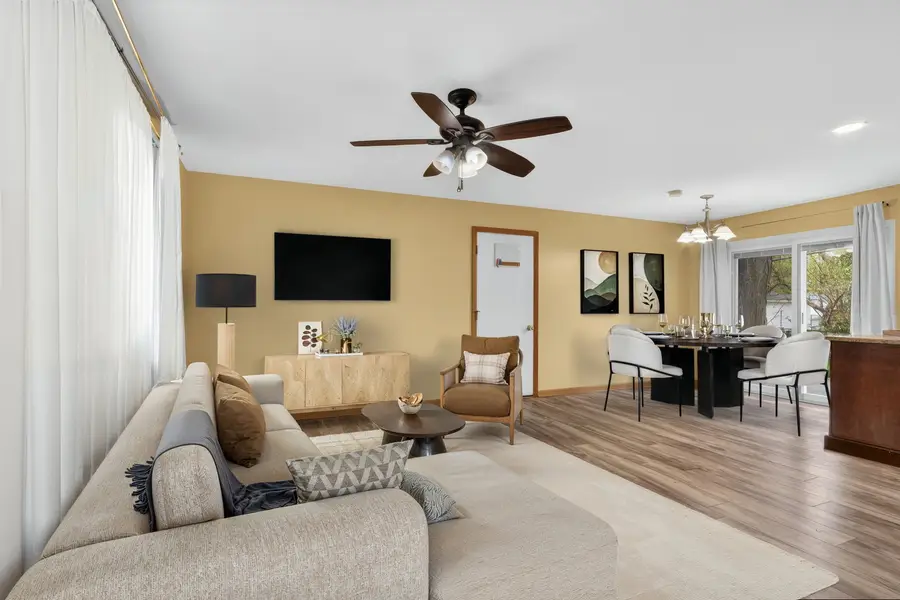 18320 W Linda Lane, Gurnee, IL 60031 - #2