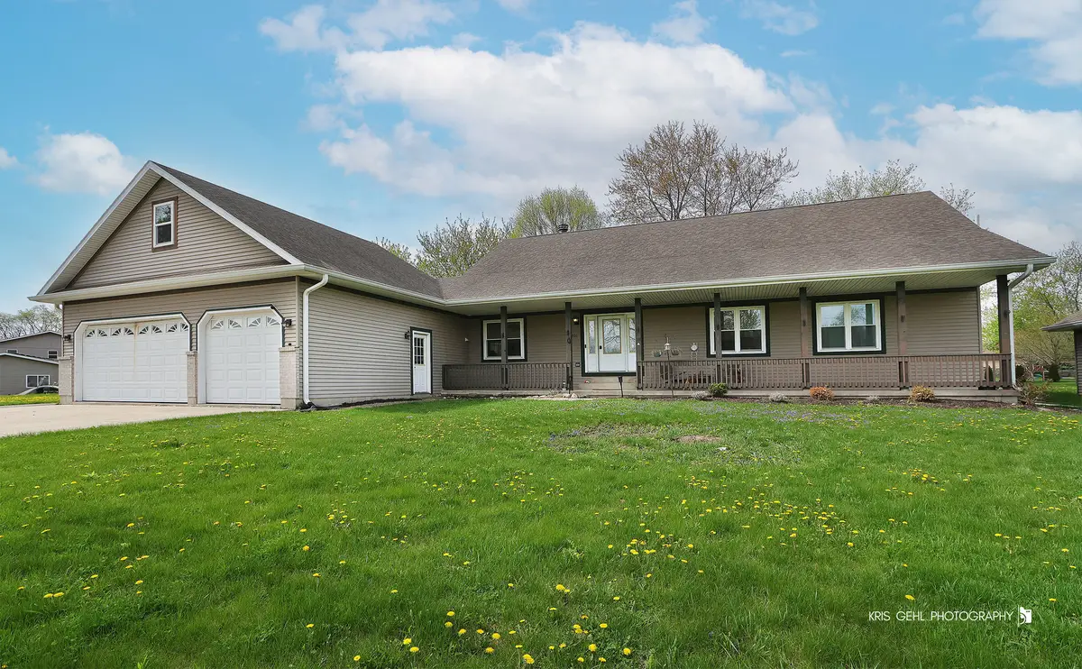 600 Meadow Lane, Winthrop Harbor, IL 60096 - #1