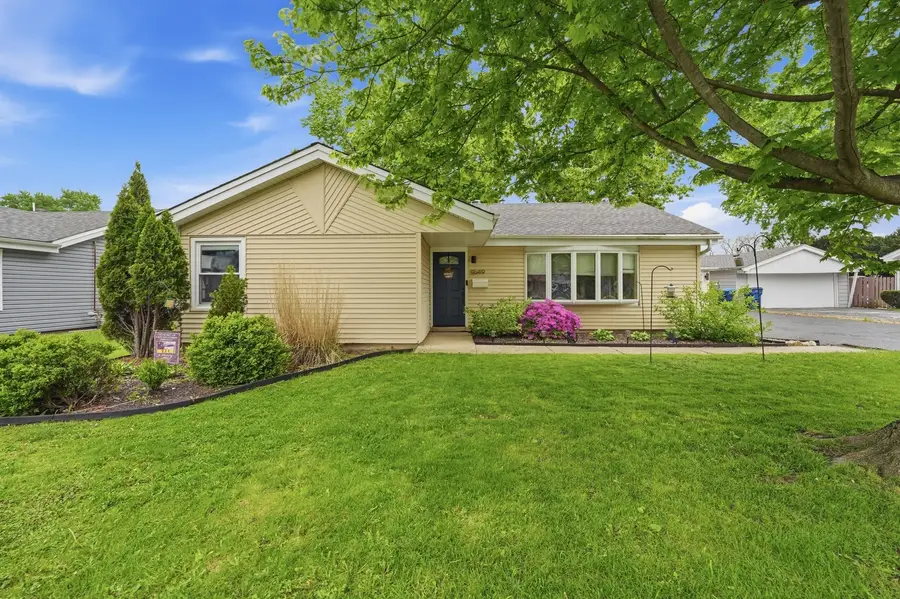 11649 S Nagle Avenue, Worth, IL 60482 - #2