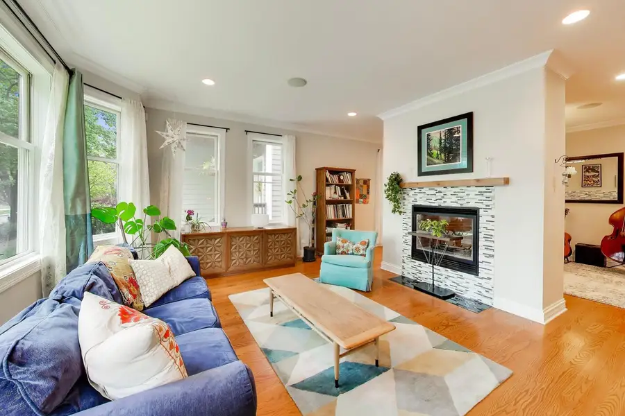 5404 W Leland Avenue, Chicago, IL 60630 - #3