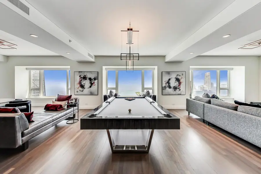800 N Michigan Avenue #4801, Chicago, IL 60611 - #2