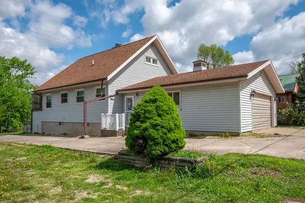 1839 W 1st Street, Dixon, IL 61021