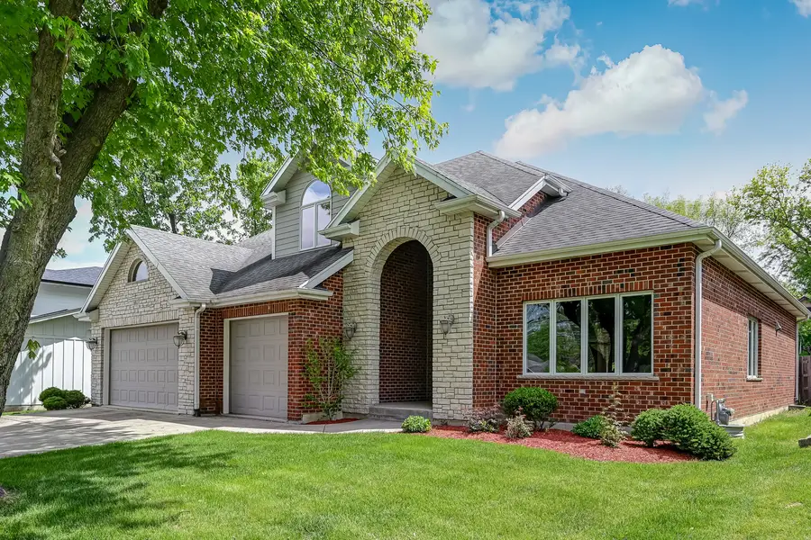 8827 Palisades Road, Burr Ridge, IL 60527 - #2