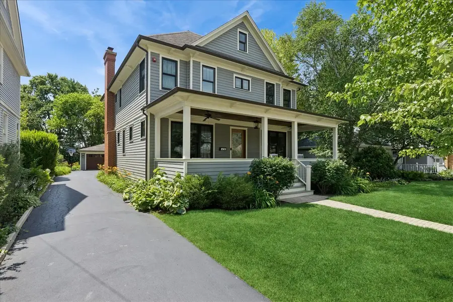 407 Mckinley Avenue, Libertyville, IL 60048 - #3