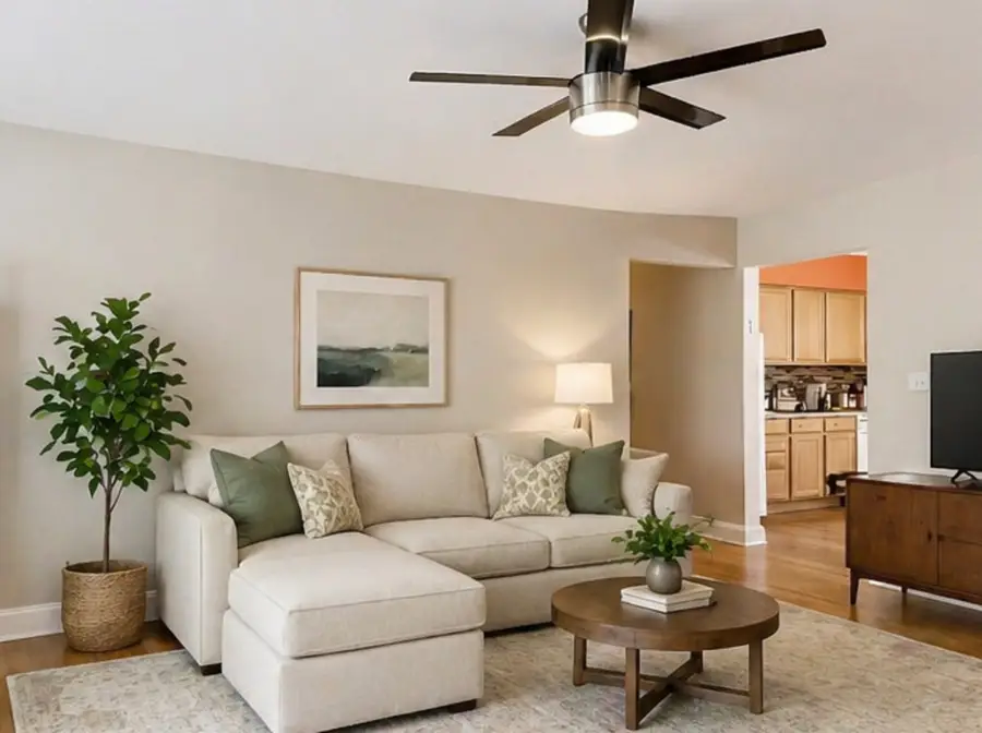 6828 N Greenview Avenue #2S, Chicago, IL 60626 - #2