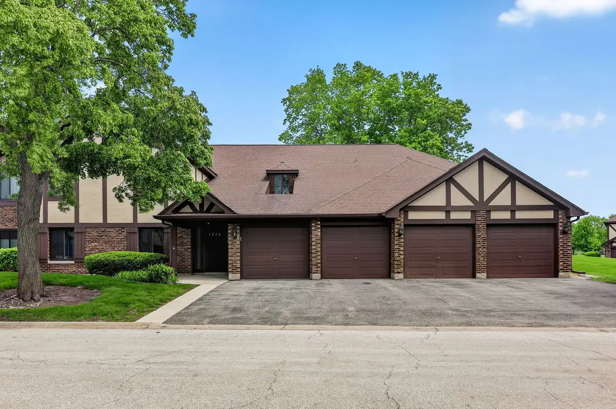 1715 Lakecliffe Drive #B, Wheaton, IL 60189 - #1