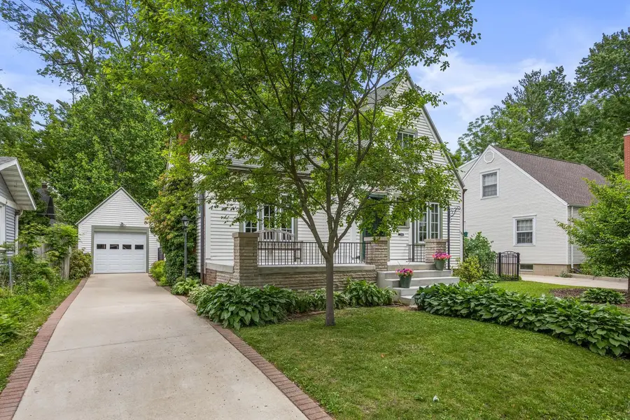 508 W Vermont Avenue, Urbana, IL 61801 - #3