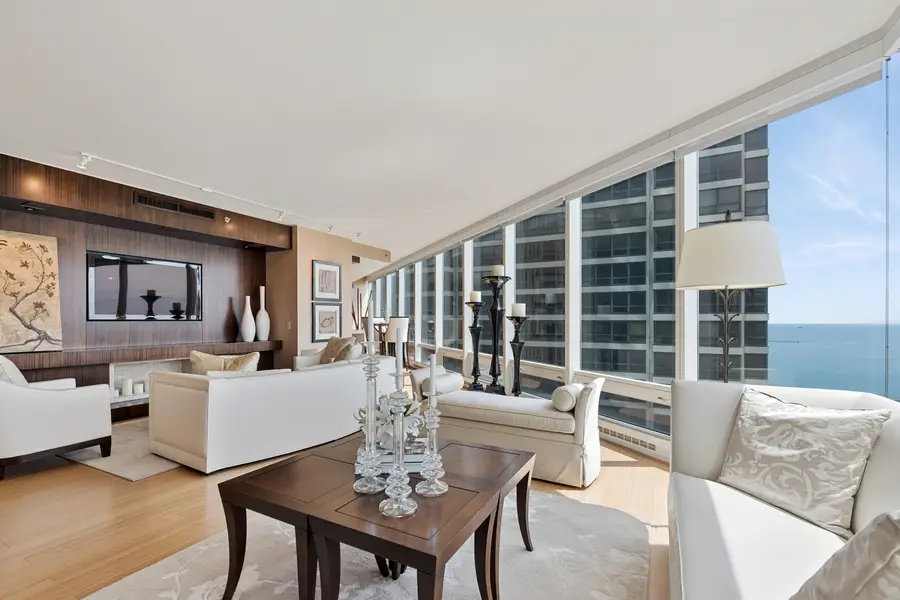 340 E Randolph Street #2801, Chicago, IL 60601 - #2
