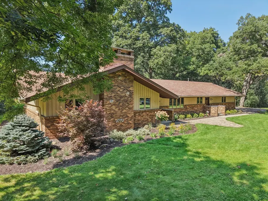 2312 Murray Road, Woodstock, IL 60098 - #2