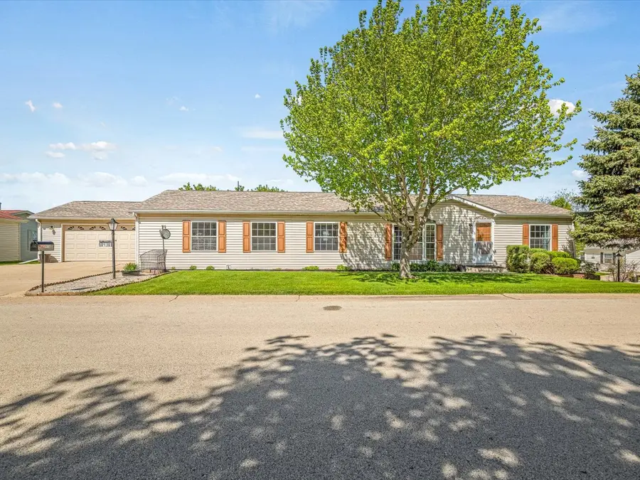 8438 Hickory Tree Drive, Machesney Park, IL 61115 - #2