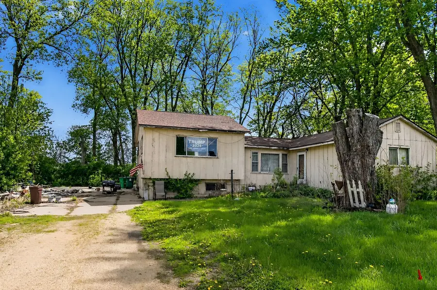 1622 Chicago Street, Dixon, IL 61021 - #2