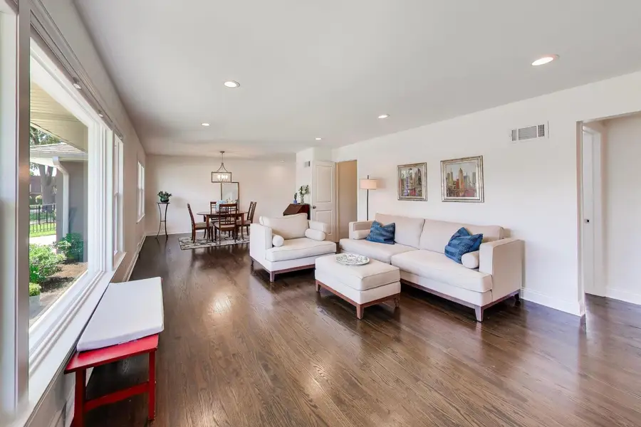 223 E Adams Street, Elmhurst, IL 60126 - #2