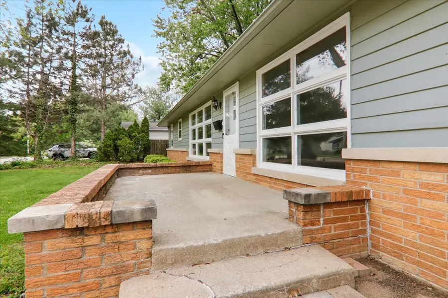 2114 Peirce Avenue, Bloomington, IL 61701 - #3