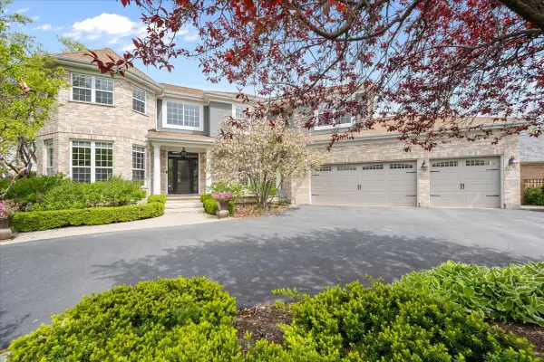 3390 Whirlaway Drive, Northbrook, IL 60062