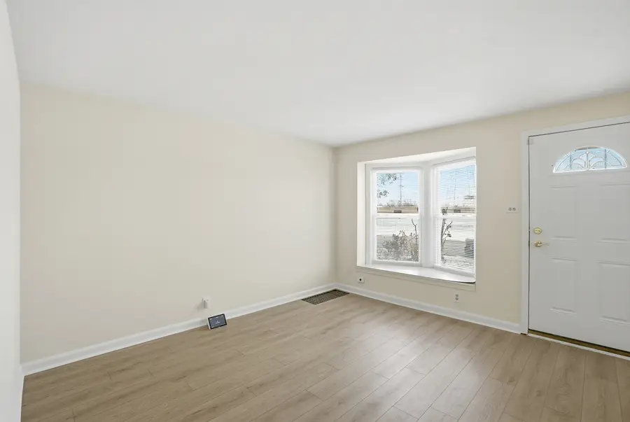 11056 S State Line Road, Chicago, IL 60617 - #3