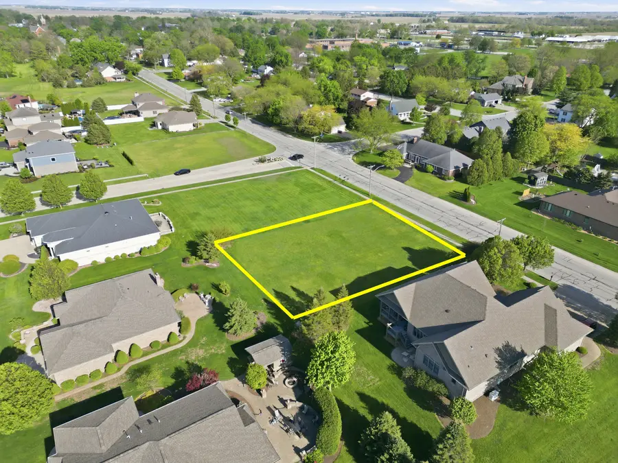 605 W Corning Avenue, Peotone, IL 60468 - #2