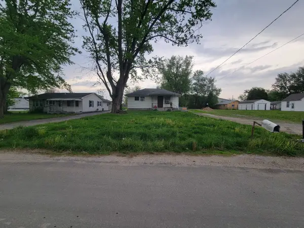 2313 Richards Lane, Springfield, IL 62702