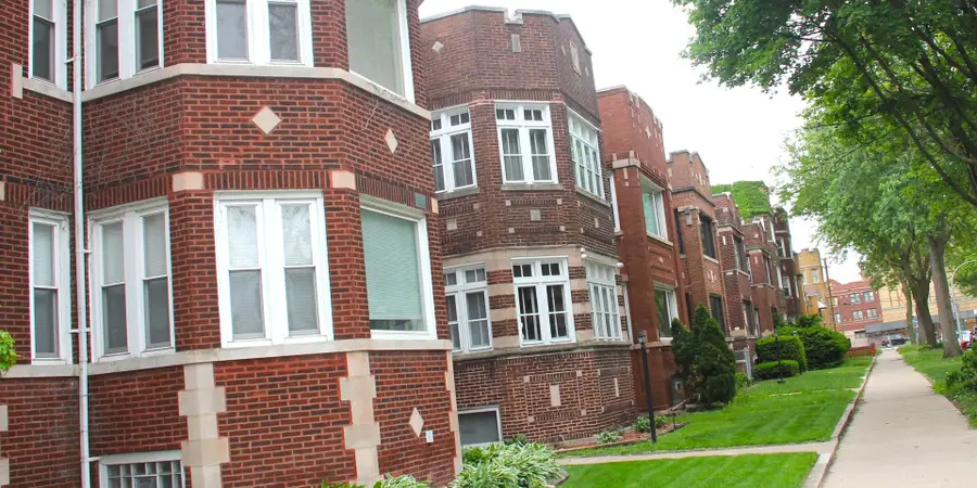 7813 S East End Avenue, Chicago, IL 60649 - #2