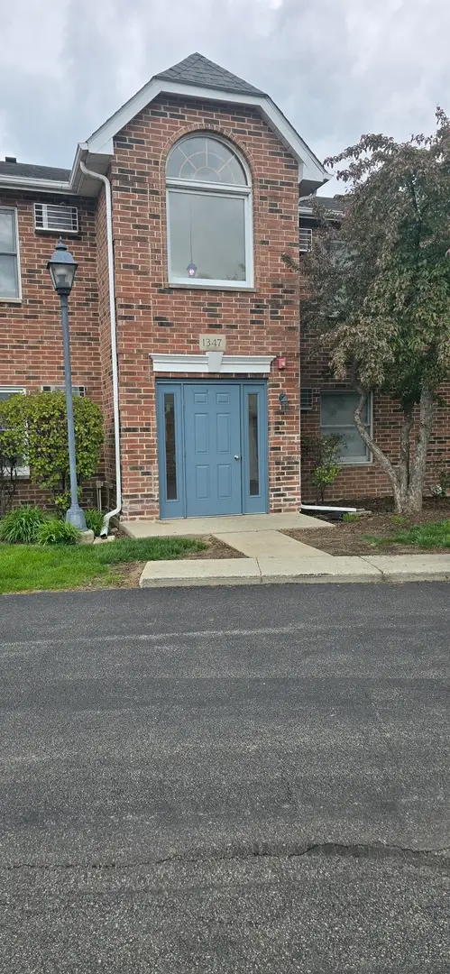 1347 Cunat Court #2D, Lake In The Hills, IL 60156